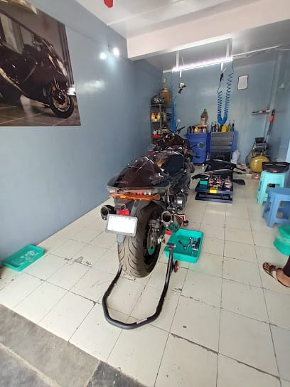 SRIMAN AUTO SUPERBIKE GARAGE