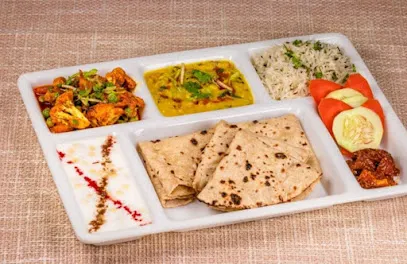 Aaroo Tiffin services